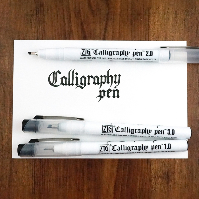 Set 3 markere negre cu varf oblic pentru caligrafie Kuretake ZIG Oblique Tip [7]
