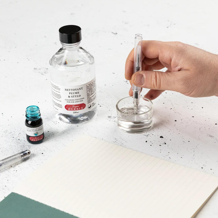Solutie pentru curatat stilouri, penite de caligrafie, pensule, 250 ml Jacques Herbin [3]