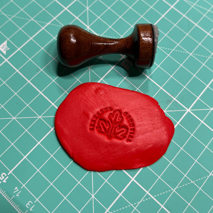 Stampila sapun si ceramica personalizata  - Logo [5]