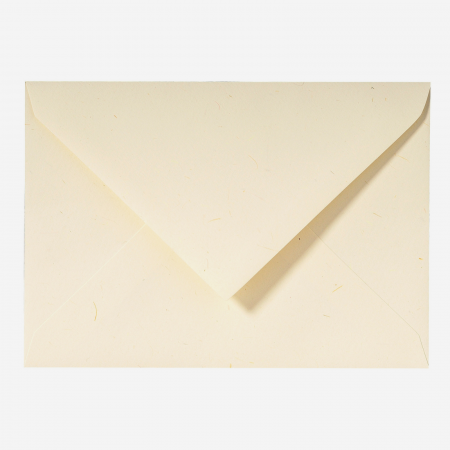 Papetarie - Plic C6 Clairefontaine, hartie naturala din paie de fan Paille, alb cremos cu insertii vegetale, 120g, 114 x 162 mm