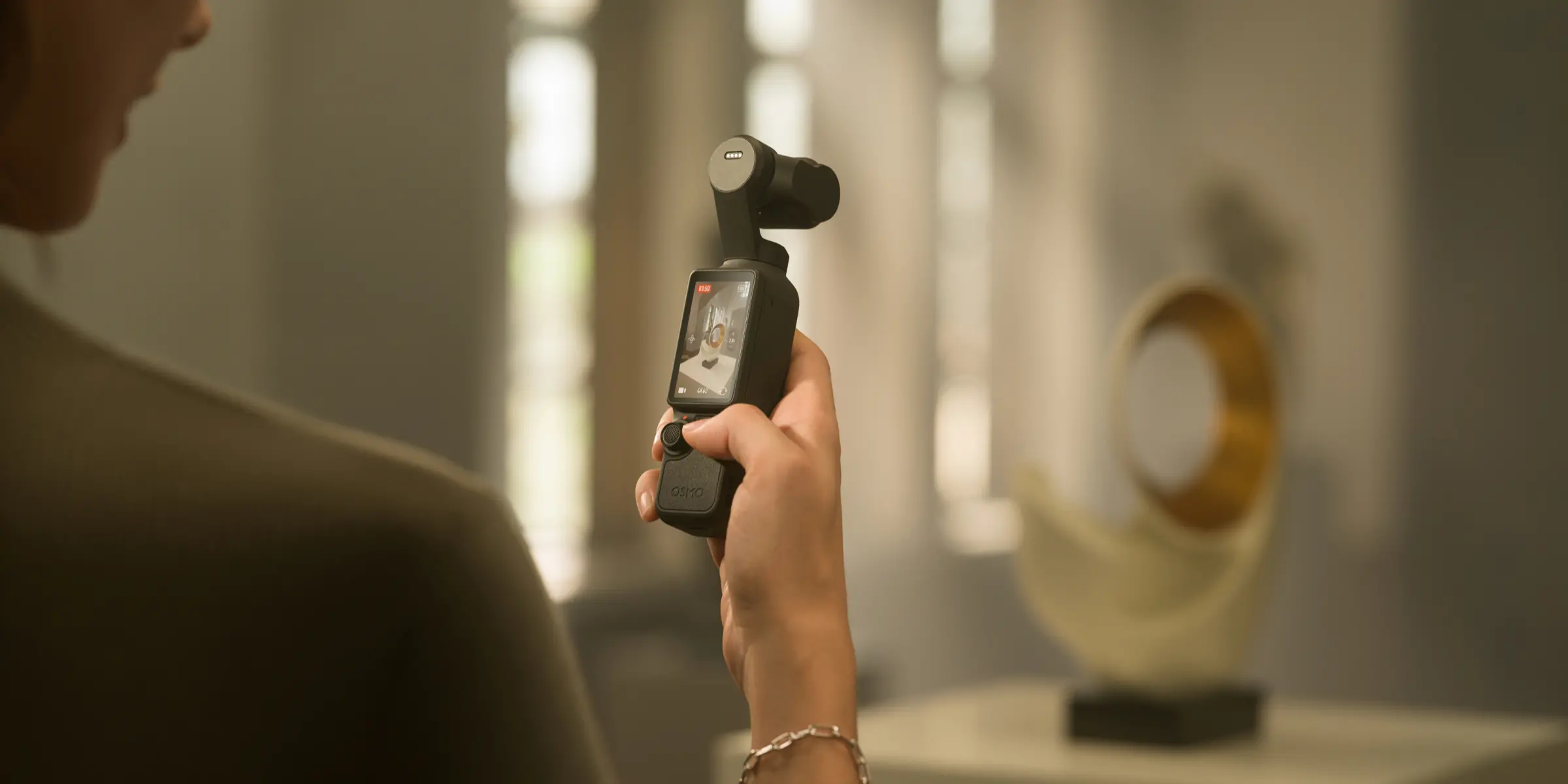 DJI Osmo Pocket 4