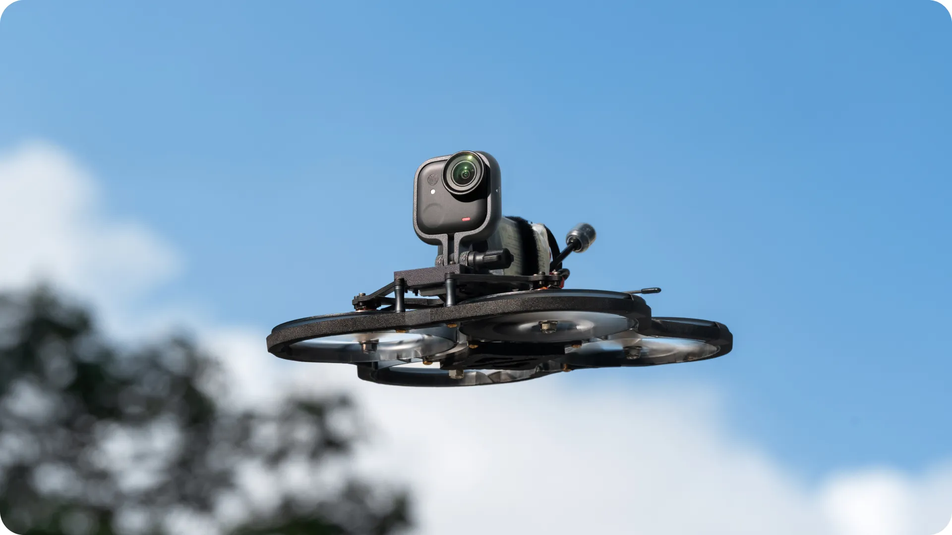 Insta360 GO Ultra