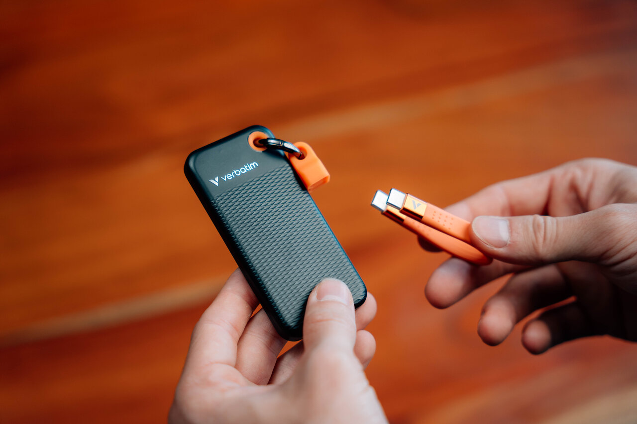 Verbatim Pocket SSD extern, 128 GB, USB 3.2 Gen 2, Negru Portocaliu