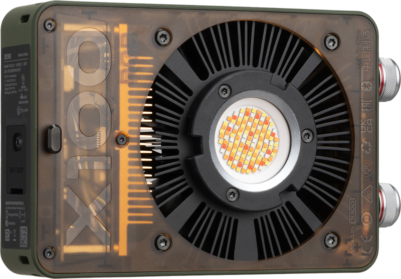Lumina LED continua RGB Zhiyun Molus X100 [2]