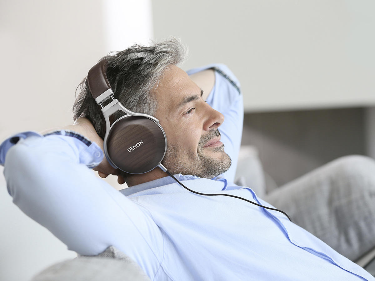 Denon Over-Ear AH-D5200 Casti Premium [5]