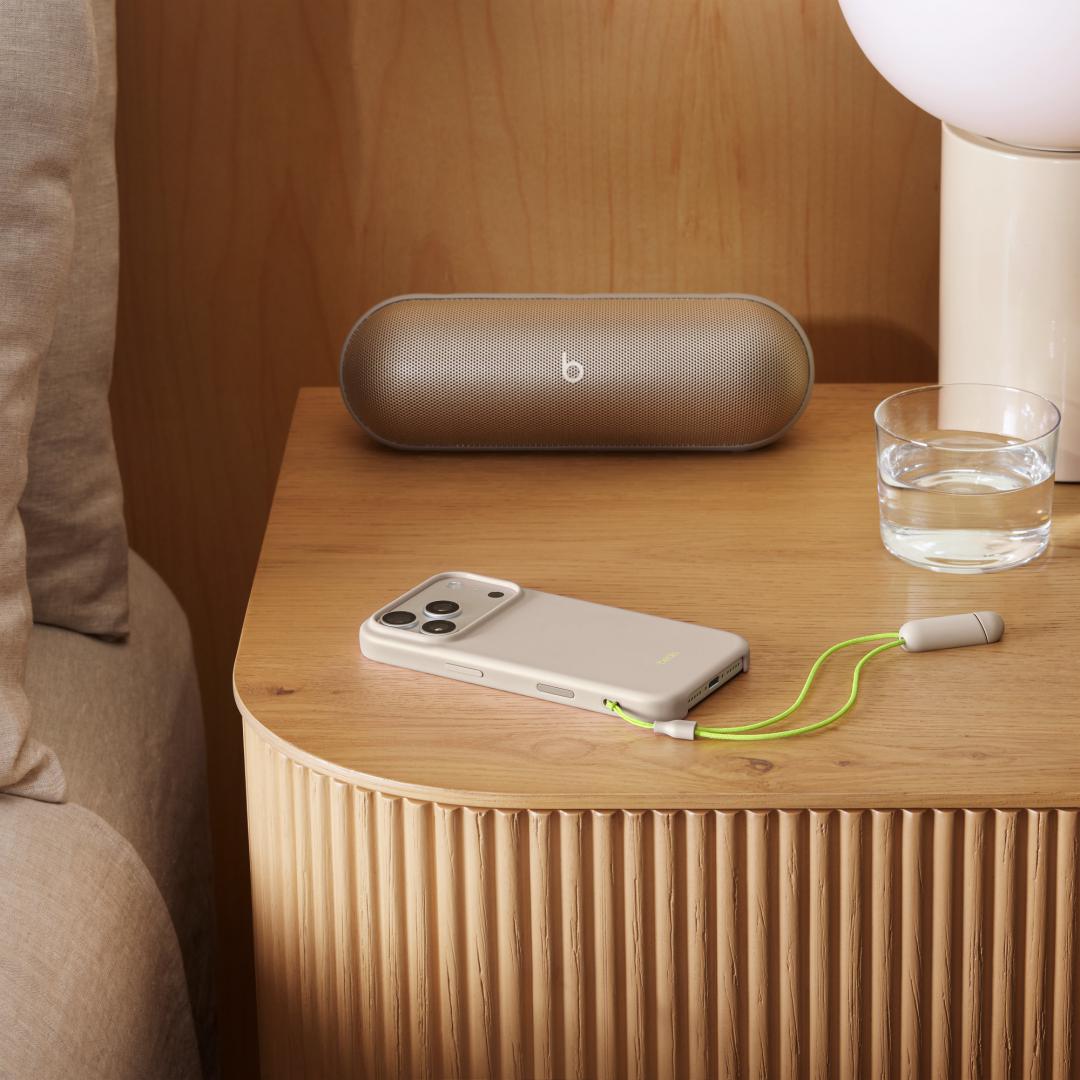BEATS CASE iPHONE 17/18P STRAP&STAND SV [2]