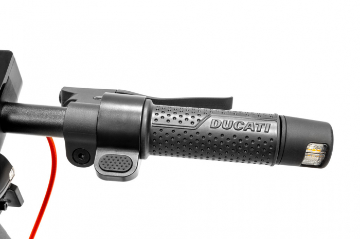 Trotineta electrica Ducati Pro-I EVO MAX AS 10, Motor 350W, Autonomie 40km, Viteza maxima 25km/h [7]