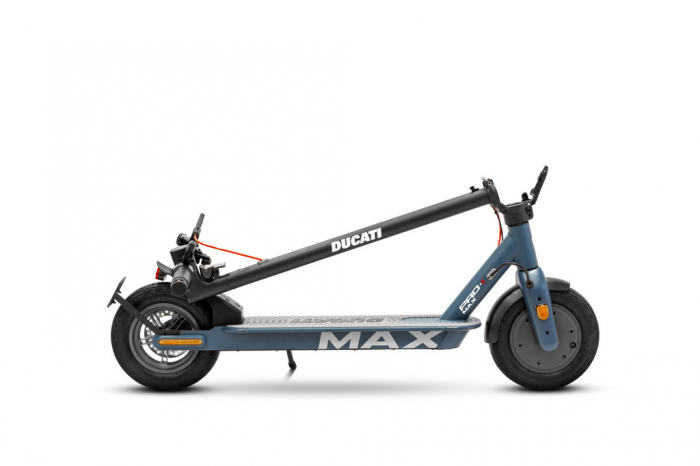 Trotineta electrica Ducati Pro-I EVO MAX AS 10, Motor 350W, Autonomie 40km, Viteza maxima 25km/h [27]