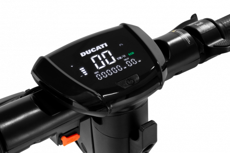 Trotineta electrica Ducati Pro-III R AS, Motor 500W, Autonomie 40km, Viteza maxina 25km/h [11]