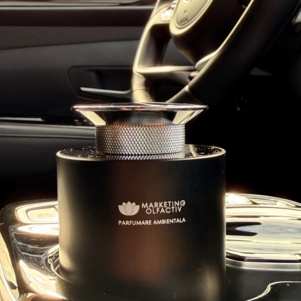 Difuzor de Parfum Auto #Evolution - Eleganță și Tehnologie pentru Mașina Ta [5]