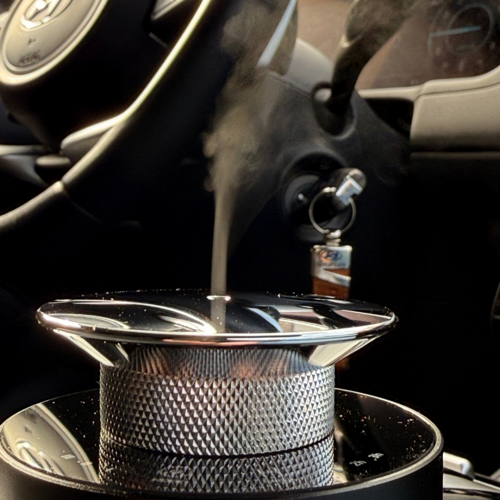 Difuzor de Parfum Auto #Evolution - Eleganță și Tehnologie pentru Mașina Ta [6]