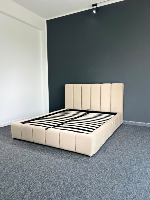 Pat Bavaria 160x200 cu Lada de Depozitare Tapitat Catifea Bej Somiera Inclusa [7]