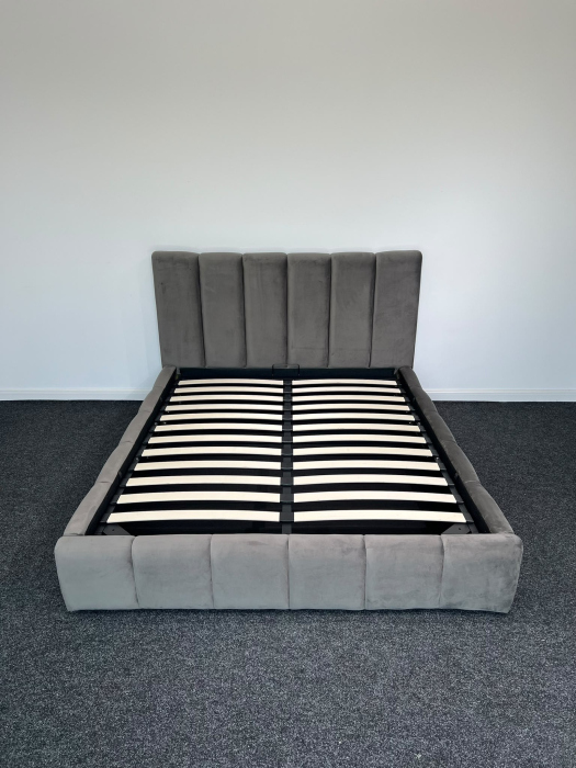 Pat Bavaria 180x200 cu Lada de Depozitare Tapitat Catifea Gri Somiera Inclusa [2]