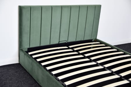 Pat Celine 180x200 cm Lada Depozitare Tapitat Catifea Nuanta Verde Somiera Inclusa MB32 [5]