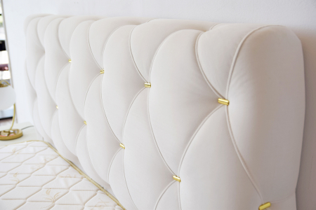 Paturi - Pat Myra 140x190 cm Tapitat Catifea Nuanta Crem Somiera Inclusa (cod RC80)