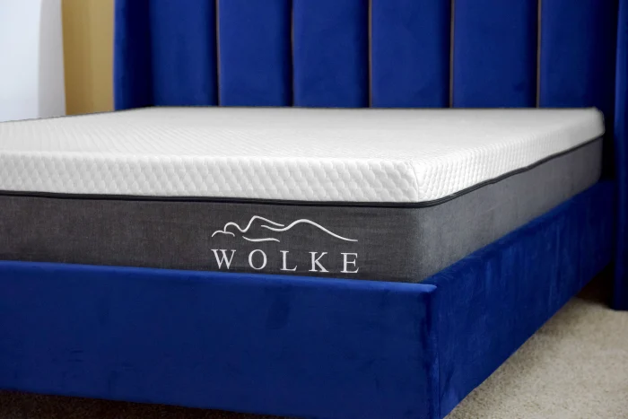 Produse - Saltea ortopedica Wolke Memory Basic Gel 140x200x23 cm, husa detasabila cu fermoar, 1 cm spuma memory gel, 6 cm spuma de comfort, 16 cm spuma poliuretanica ferma, nivel fermitate medie