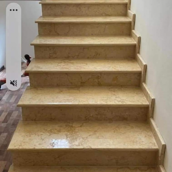 MARMURA MENIA LUCIOS / PERIAT [2]