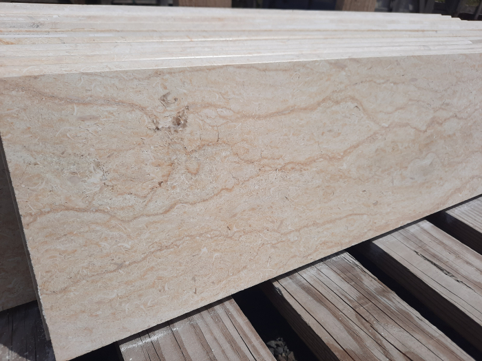 MARMURA SILVIA LUCIOS [3]