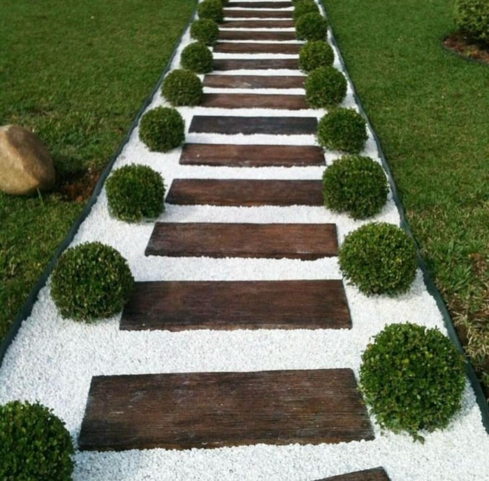 MOZAIC DECORATIV DIN MARMURA ALBA [4]