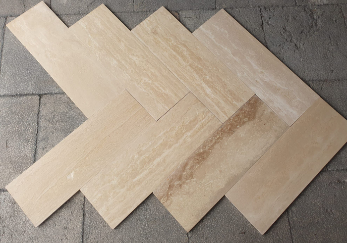 TRAVERTIN CLASSIC VEIN CUT 61X20,3X1,2 CM [1]