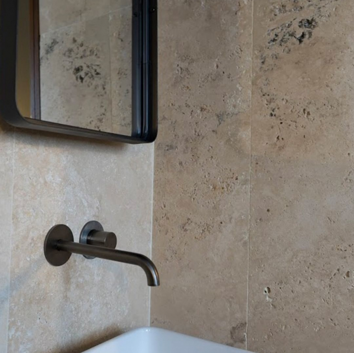 TRAVERTIN RUSTIC 61X40,6X1,2 CM [8]
