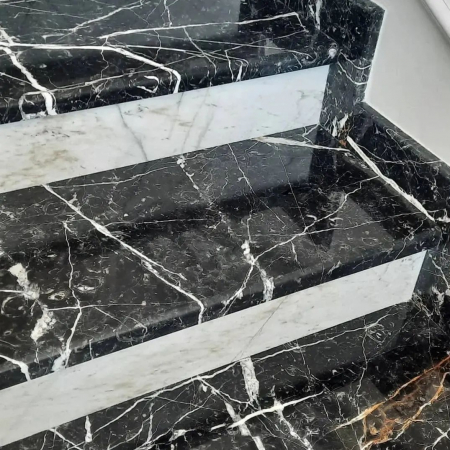 TREPTE - MARMURA NERO MARQUINA