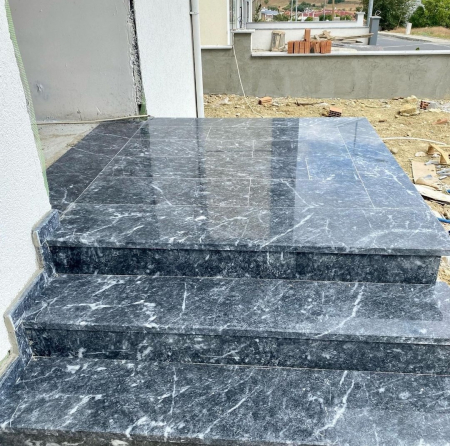 TREPTE - MARMURA BLACK ULUDAG