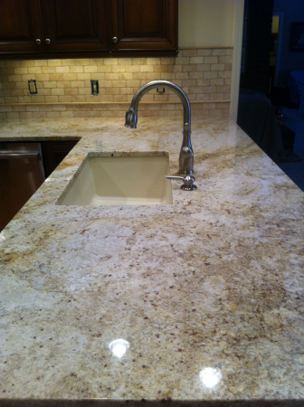 BLATURI - GRANIT COLONIAL GOLD