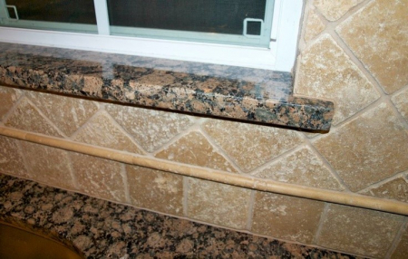 PERVAZE / GLAFURI - GRANIT BALTIC BROWN