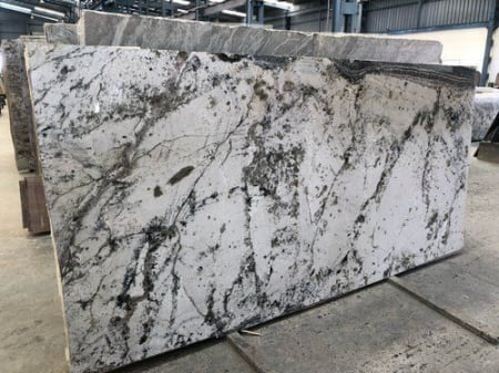 LASTRE - DEBITĂRI IN DIMENSIUNI - GRANIT ALASKA WHITE