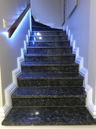 TREPTE - GRANIT BLUE PEARL