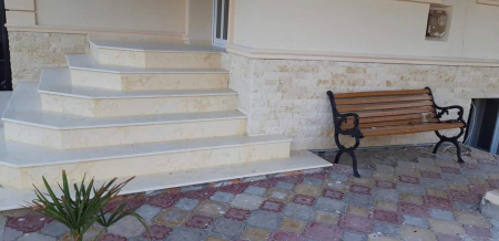 MARMURA MENIA LUCIOS / PERIAT [3]