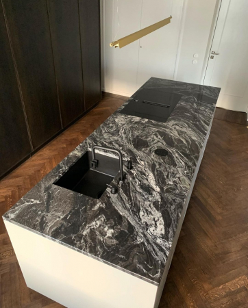 GRANIT BLACK FOREST [6]