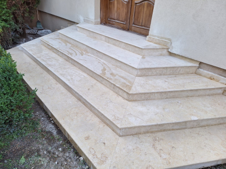 MARMURA MENIA LUCIOS / PERIAT [14]