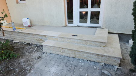 MARMURA MENIA LUCIOS / PERIAT [7]