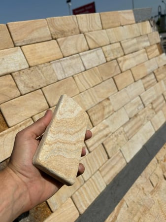 PIATRĂ DECORATIVĂ - SCAPITAT - SPLITFACE TRAONIX SAND 15 X 7,5 CM