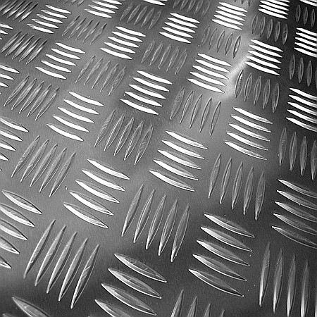 Tabla aluminiu striata - TABLA ALUMINIU STRIATA, GR 2MM, 1000X2000MM