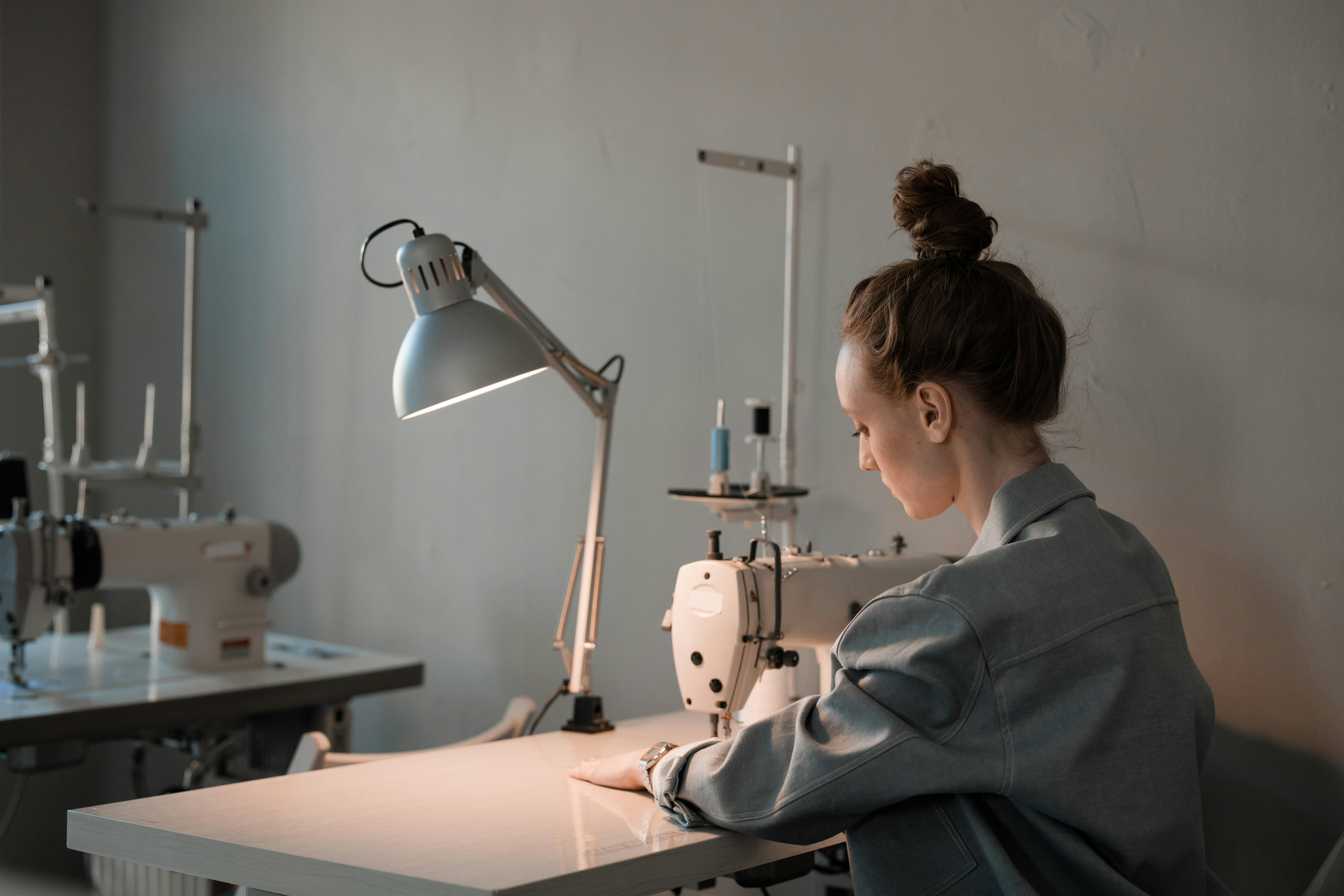 Cum Alegi Corect o Lampă LED pentru Mașina de Cusut și Alte Dispozitive Laser