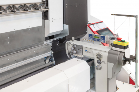 Automat de croit pe verticala si coasere tiv KJW 67-3000 [2]