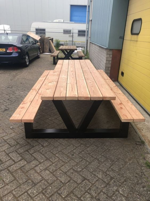 Masa cu bancute din lemn si structura metalica pentru gradina si terasa [3]