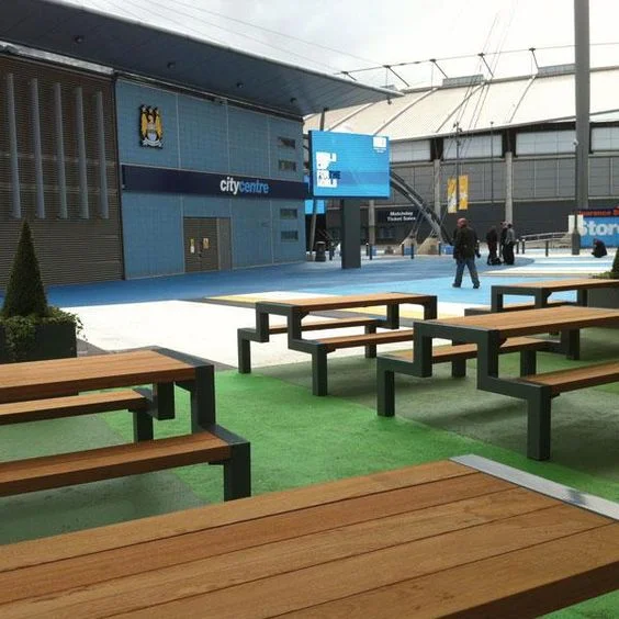 Masa cu bancute pentru gradina, cadru metalic si blat din lemn [2]