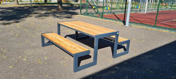 Masa cu bancute structura metalica [5]
