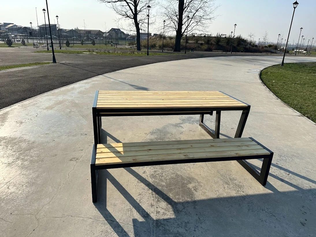 Masa Picnic Massive Design - Structura Metalica si Lemn Tratat [3]