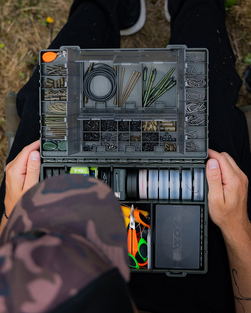 Cutie pentru accesorii Medium Tackle Box Fox [7]
