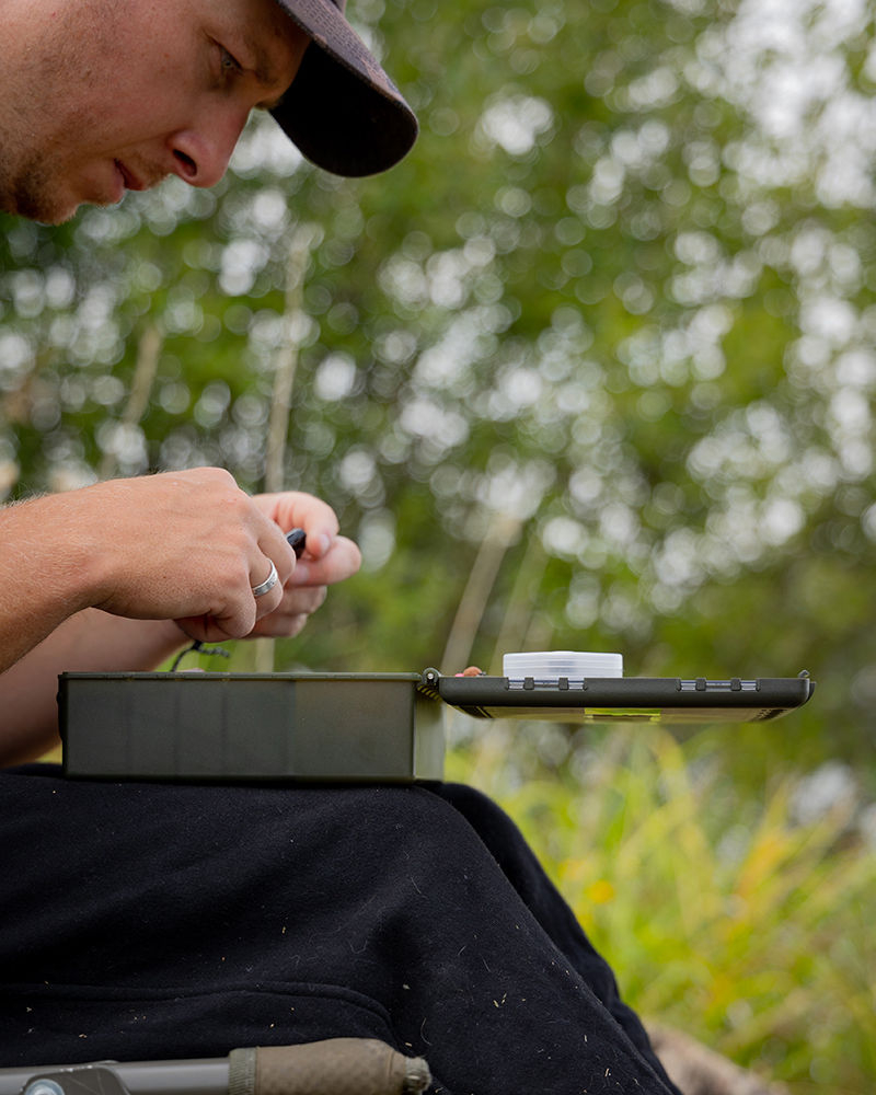 Cutie pentru accesorii Medium Tackle Box Fox [9]