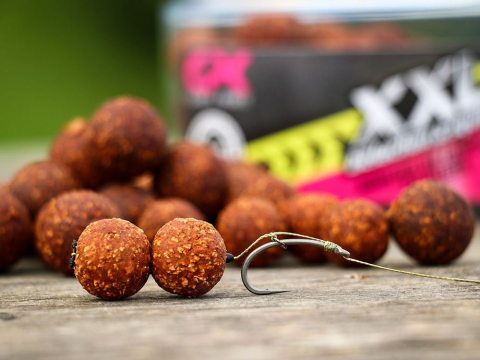 Boilies FLASH Critic echilibrate XXL 16/20mm 125g [1]