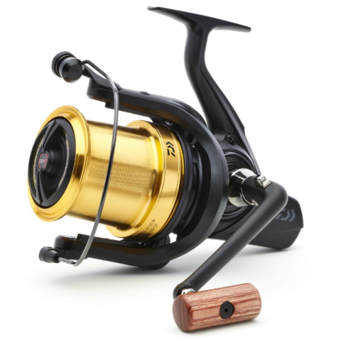 Mulinete la crap - Mulineta Daiwa 23 Emblem 45 SCW QD 6 RUL