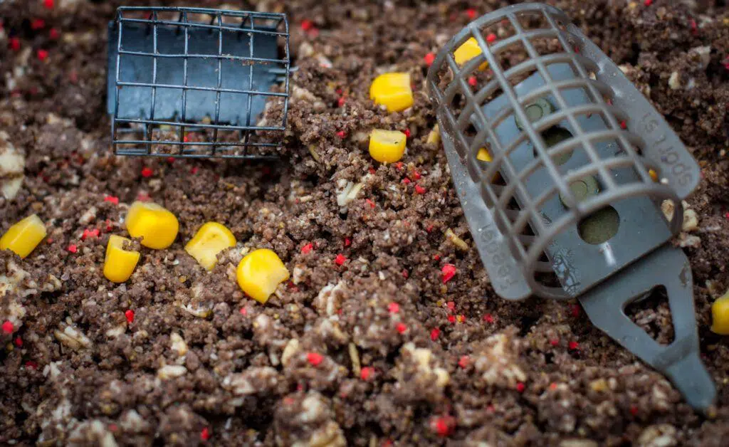Pescuitul la Feeder: Echilibrul dintre Tradiție și Sportivitate