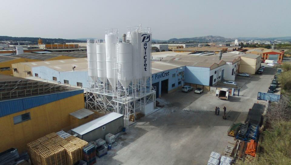 Care sunt motivele pentru a cumpăra materiale de import din Spania pentru beton amprentat. 