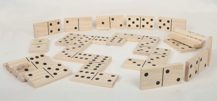 Domino din lemn gigant [4]